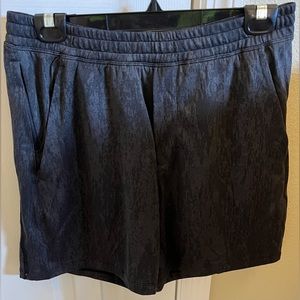 Pace Breaker Lined Short 7 inch: size large